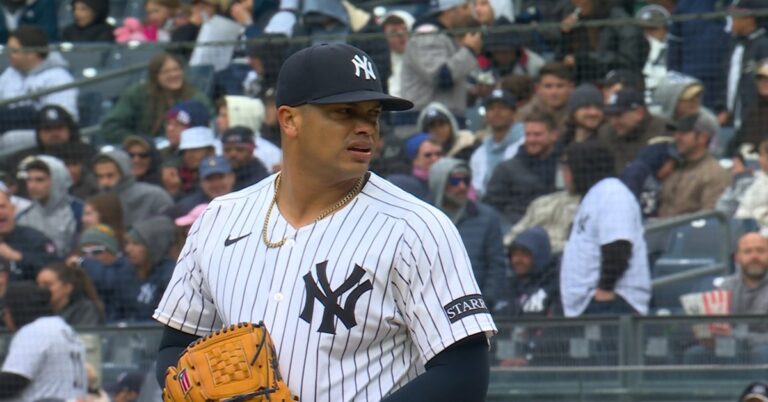 En la foto, Fernando Cruz, lanzador de los Yankees