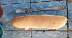 En la foto, uno de los panes que venden a Holguín