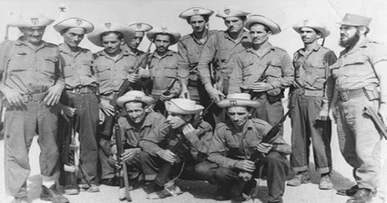 En la foto, milicianos a principiosa de la década de lo años 60