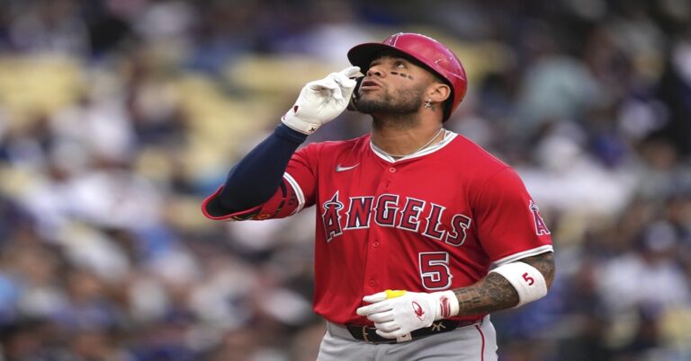 En la foto, el tercera base de Los Angels Yoan Moncada