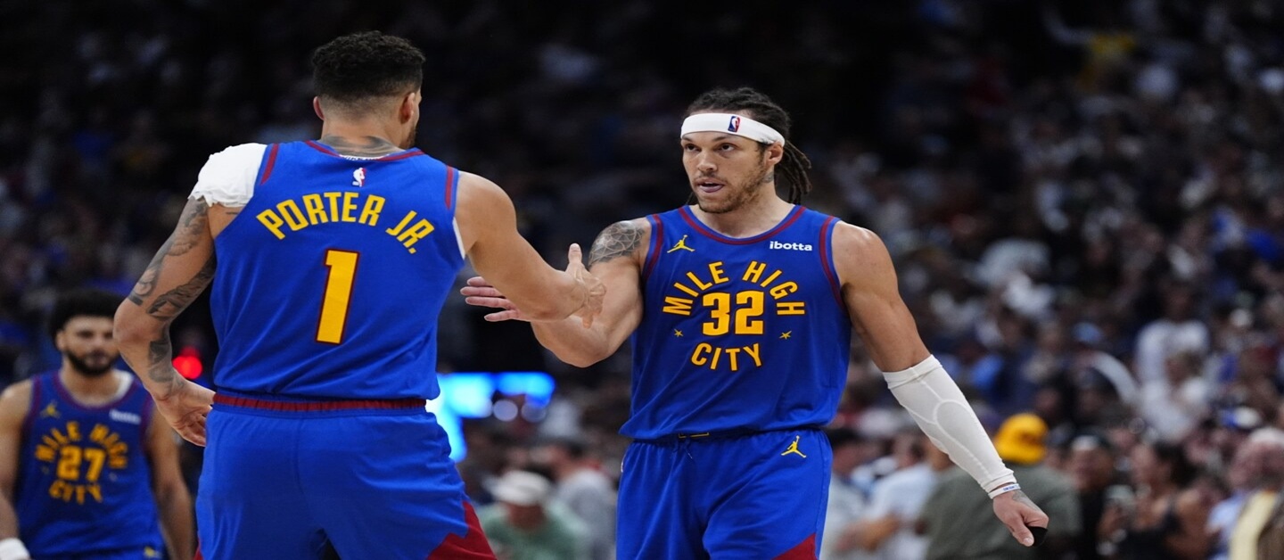 En la foto, momento del partido entre los Nuggets y Thunder