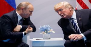 En la foto, Vladimir Putin y Donald Trump