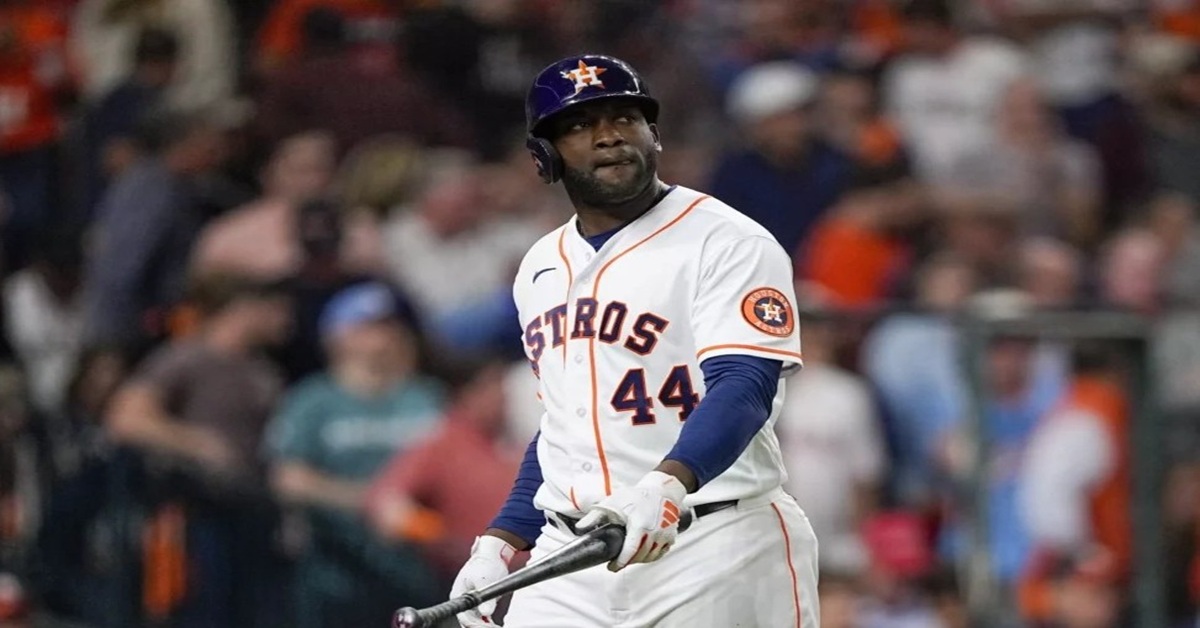 En lña foto, el toletero cubano de los Astros de Houston Yordan Álvarez