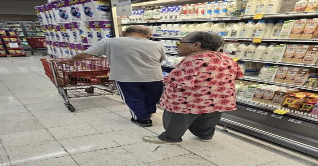 LA NORMALIDAD EN UN PAÍS 7 LA NORMALIDAD EN UN PAÍS