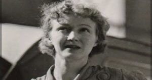 En la foto, la madre de Marilyn Monroe