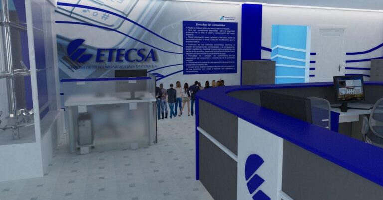 En la foto, un local de Etecsa en tiempos de bonanza