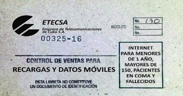 En la foto, una libreta de racionamiento adaptada a Etecsa