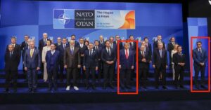 En la foto, foto oficial de los líderes de los países de la OTAN