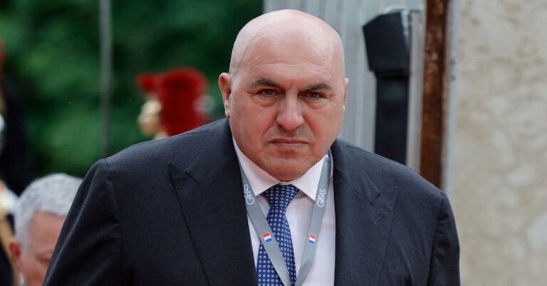 En la foto, el ministro italiano de Defensa, Guido Crosetto