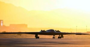 En la foto, un bombardero B-2