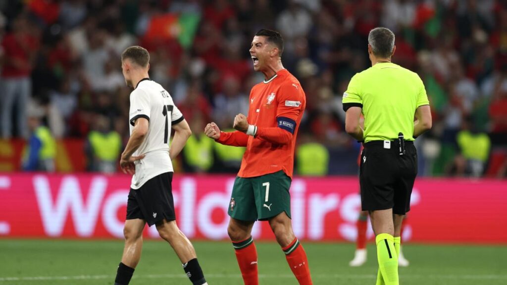 En la foto, Cristiano Ronaldo en el partido ante Alemania