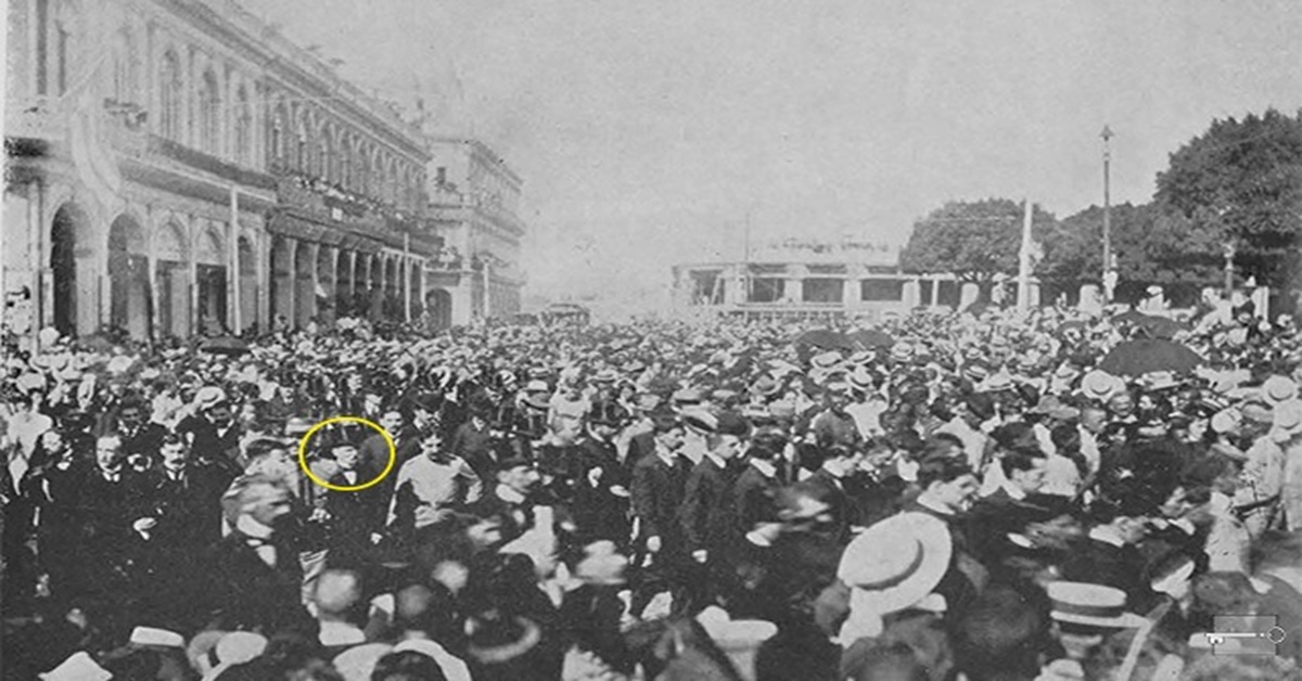 En la foto, multitudinario sepelio de Máximo Gómez