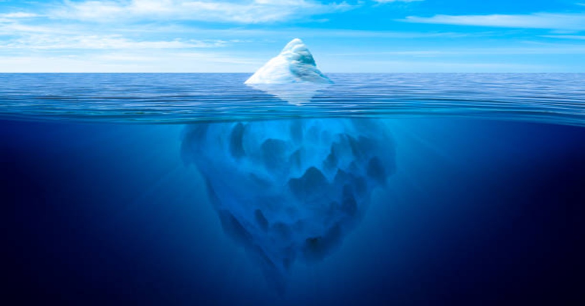 En la foto, un iceberg