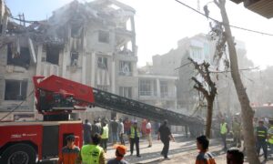 En la foto, daños causados por los bombardeos israelíes en Teherán