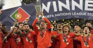 En la foto, Portugal celebra el título de la Nationes League