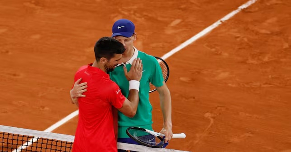 En la foto, Novak Djokovic y Jannik Sinner