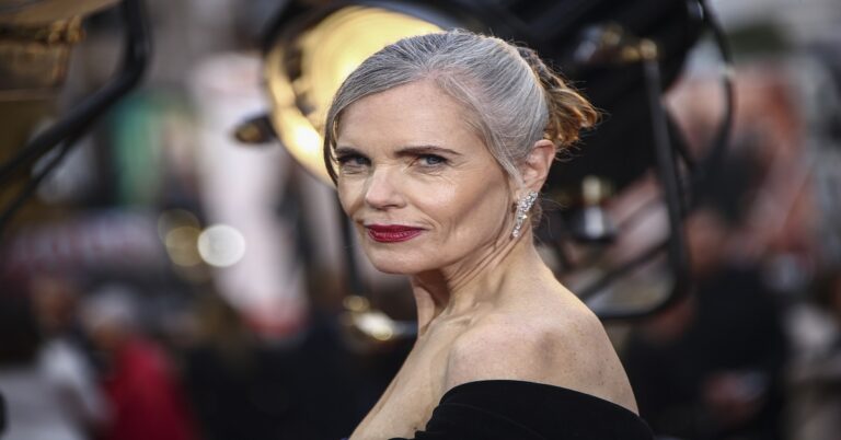 En la foto, Elizabeth McGovern