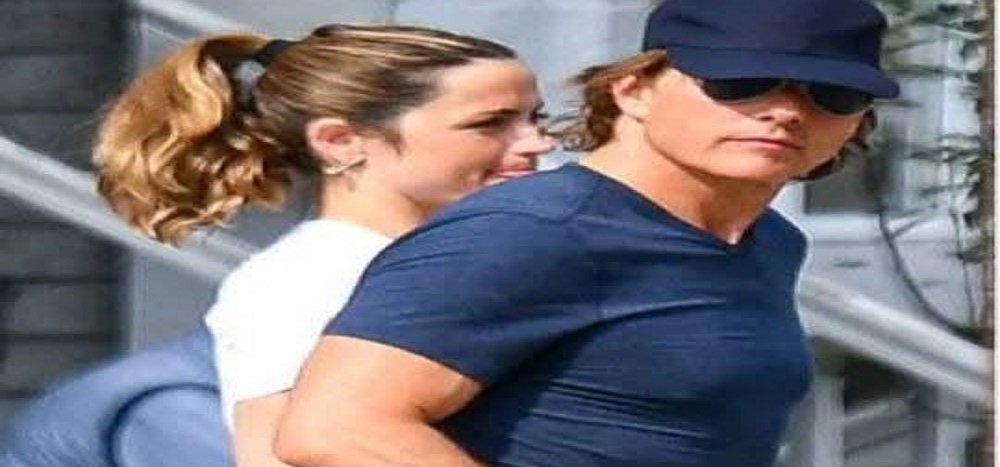 En la foto, Ana de Armas y Tom Cruise