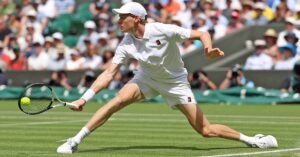 En la foto, Jannik Sinner en su partido ante Nardi