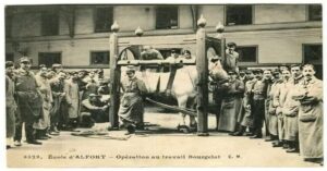 En la foto, cuidadores de caballos