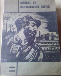 En la foto, la portada del Manual de Capacitación Cívica de las FAR