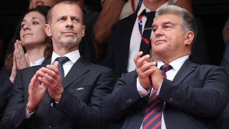 En la foto, Aleksander Ceferin, presidente de la UEFA, y Joan Laporta