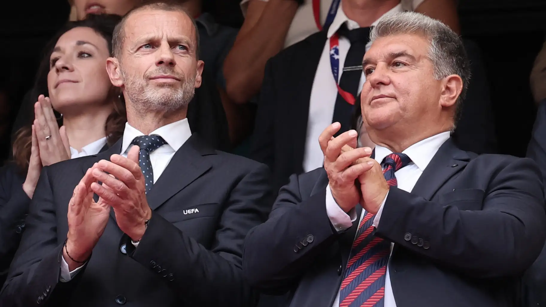 En la foto, Aleksander Ceferin, presidente de la UEFA, y Joan Laporta
