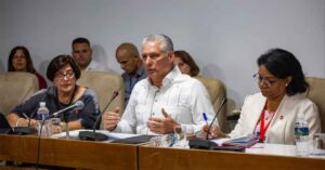 En la foto, Díaz-Canel en la Asamblea Nacional