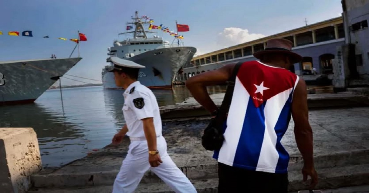 En la foto, navíos de guerra rusos en Cuba