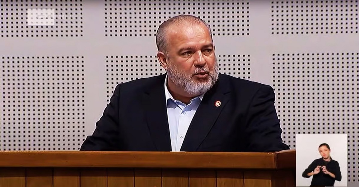 En al foto, el primer ministro de Cuba, Manuel Marrano