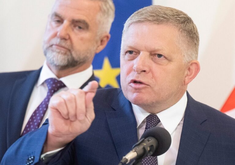 En la foto, Robert Fico