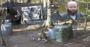 En la foto, el campamento de Christopher Knight