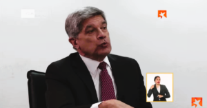 En la foto, Fernández de Cossío en la Mesa Redonda