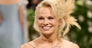 En la foto, Feliz Cumpleaños, Pamela Anderson