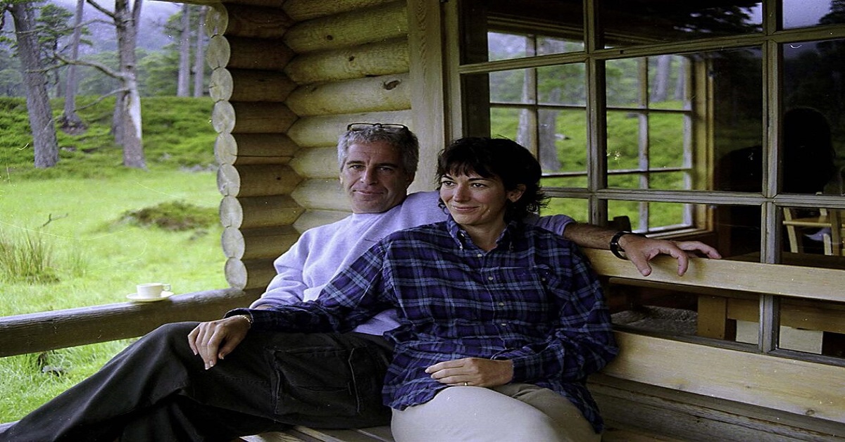 En la foto, Ghislaine Maxwell y Jeffrey Epstein