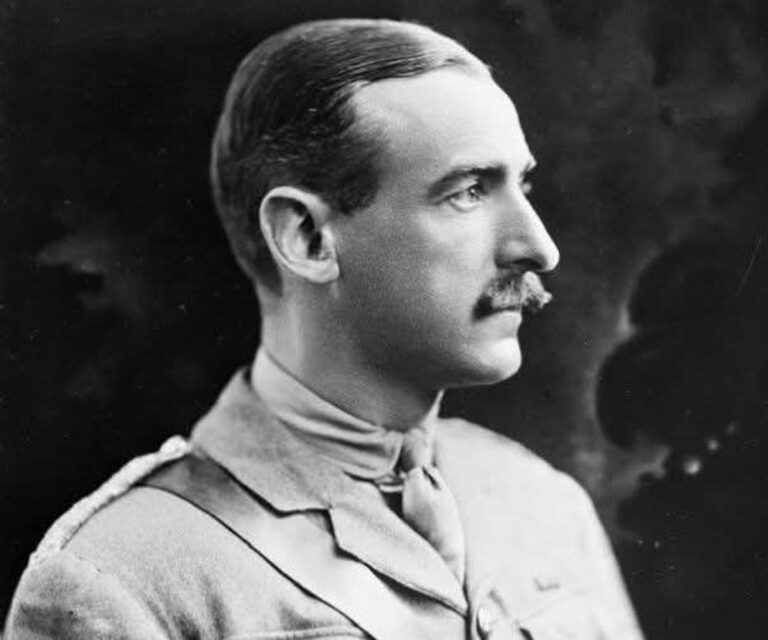 En la foto, Adrian Carton de Wiar