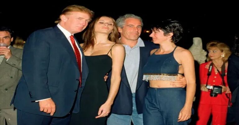 En la foto, Trump y amigos en tiempos de Epstein