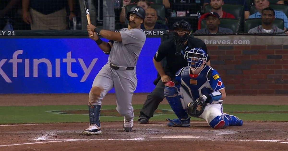 En la foto, Trent Grisham conecta grand Slam ante los Bravos