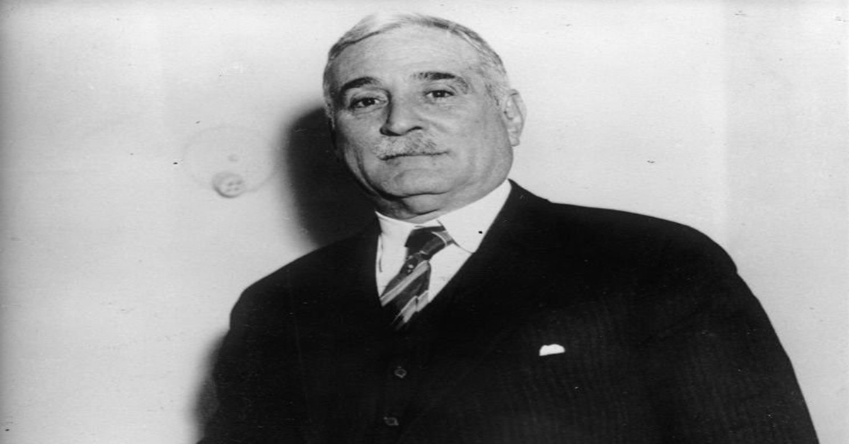 En la foto, el presidente Carlos Mendieta