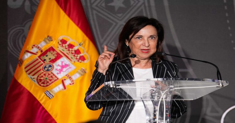 En la foto, la ministra de Defensa de España, Margarita Robles