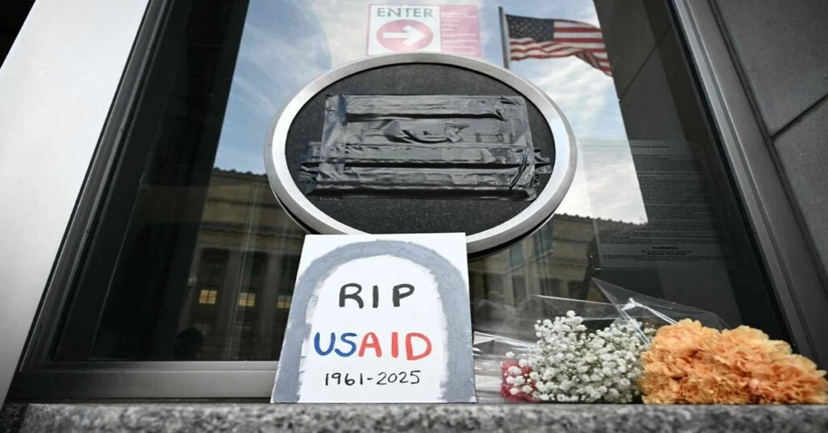 En la foto, una imagen relativa al final de la USAID