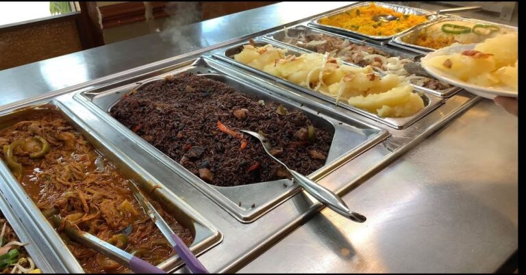 En la foto, una Mesa Buffet