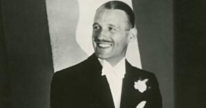 En la foto, el mago Jasper Maskelyne