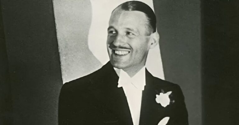 En la foto, el mago Jasper Maskelyne