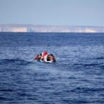 En la foto, el naufragio frente a la isla de Lampedusa