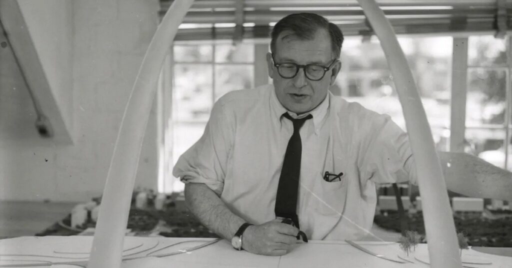 En la foto, Eero Saarinen