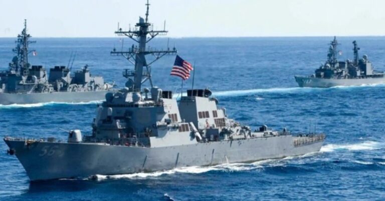 En la foto, buques de la armada de EEUU en los alrededores de Venezuela