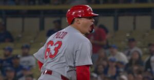 En la foto, Johel Pozo celebra su hit decisivo ante Dodgers