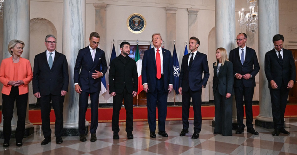 En la foto, Trump con los líderes europeos