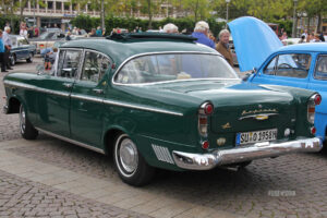 En la foto, un Opel Capitán